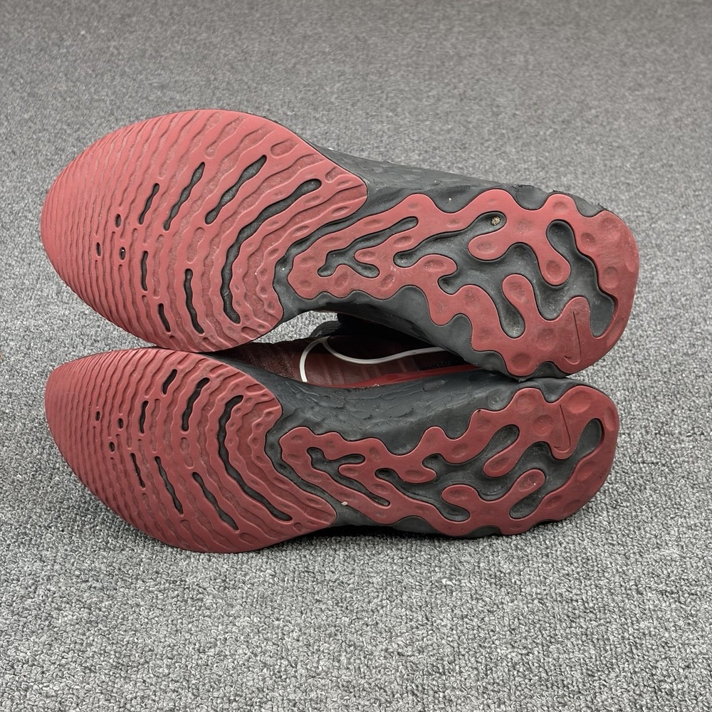 Nike React Infinity Run Flyknit 2 'Bred' Black Red Sneakers CT2357-006 Mens 11.5 - Picture 11 of 11